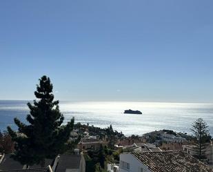 Vista exterior de Casa o xalet de lloguer en Málaga Capital amb Terrassa i Piscina