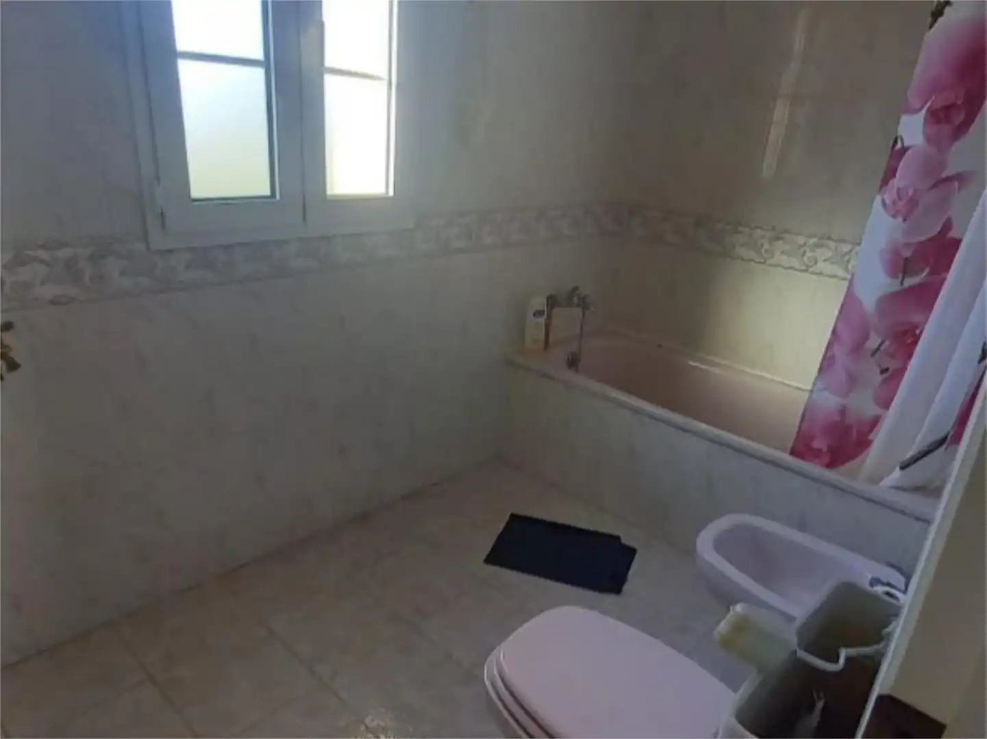 Bathroom of Houses for sale in Chiclana de la Frontera  with Air Conditioner, Heating and Terrace