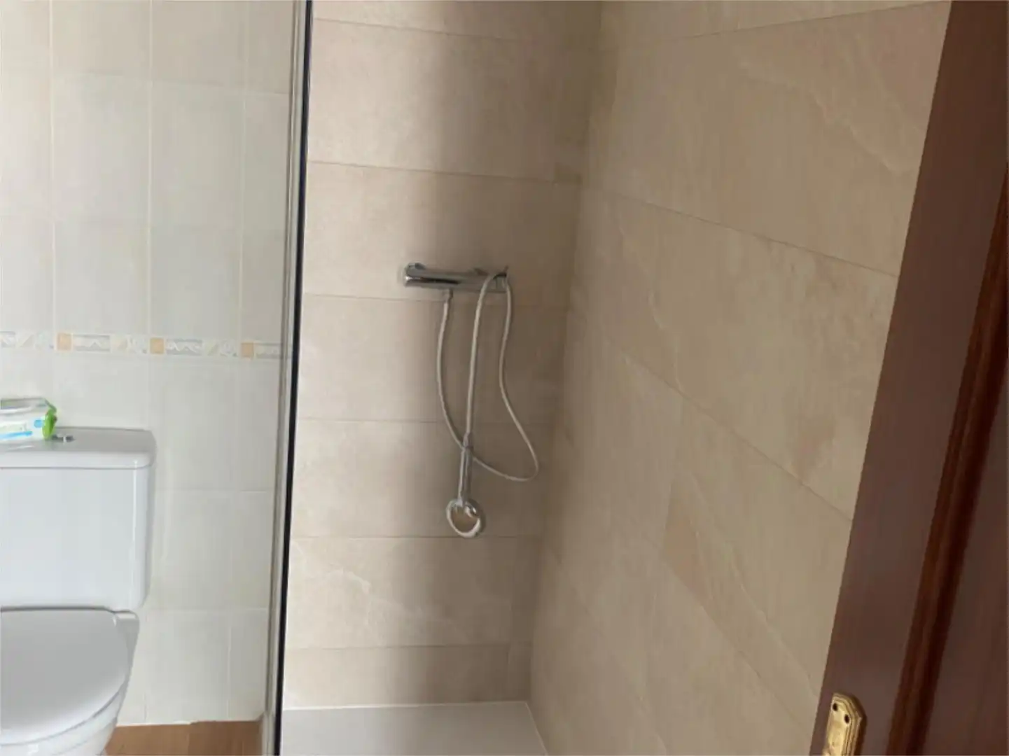 Flat for sale in Calle Mérida, Almendralejo Bathroom of Flat for sale in Almendralejo with Air Conditioner, Heating and Parquet flooring