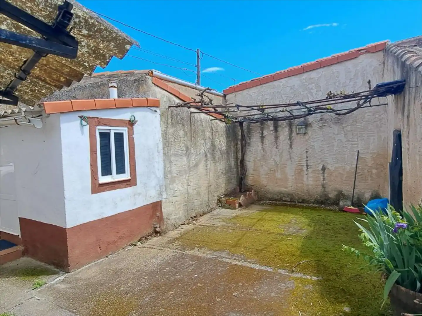 Casa adosada en venda a Vega de Villalobos Vista exterior de Casa adosada en venda en Vega de Villalobos
