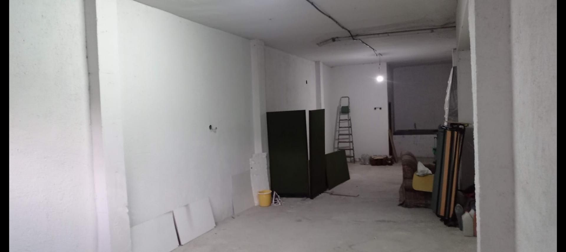 Premises to rent in  Granada Capital