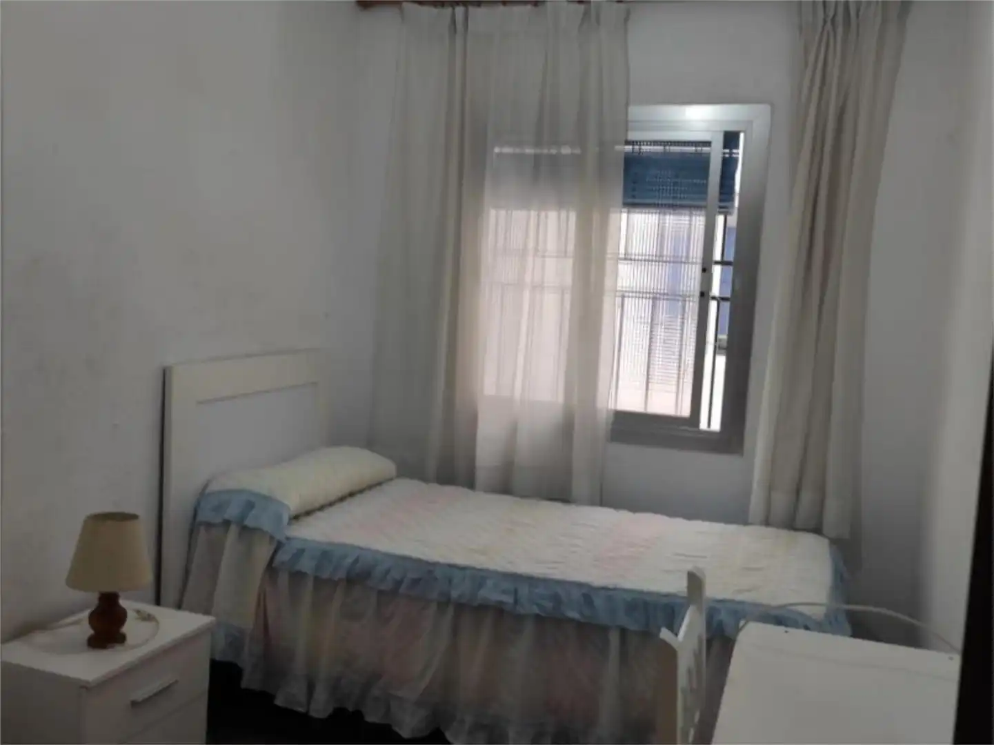 Room in Avenida Federico García Lorca, 161, Plaza de Toros - Santa Rita