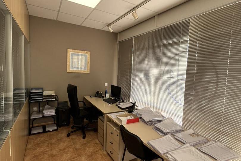 Office to rent in Carrer de Son Frau, 2, Pont d'Inca, Illes Balears - image 1 Photo 1 of Office to rent in Carrer de Son Frau, 2, Pont d'Inca, Illes Balears