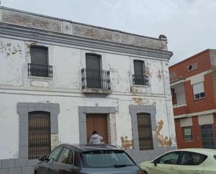 Exterior view of House or chalet for sale in Valle de la Serena  with Terrace and Balcony