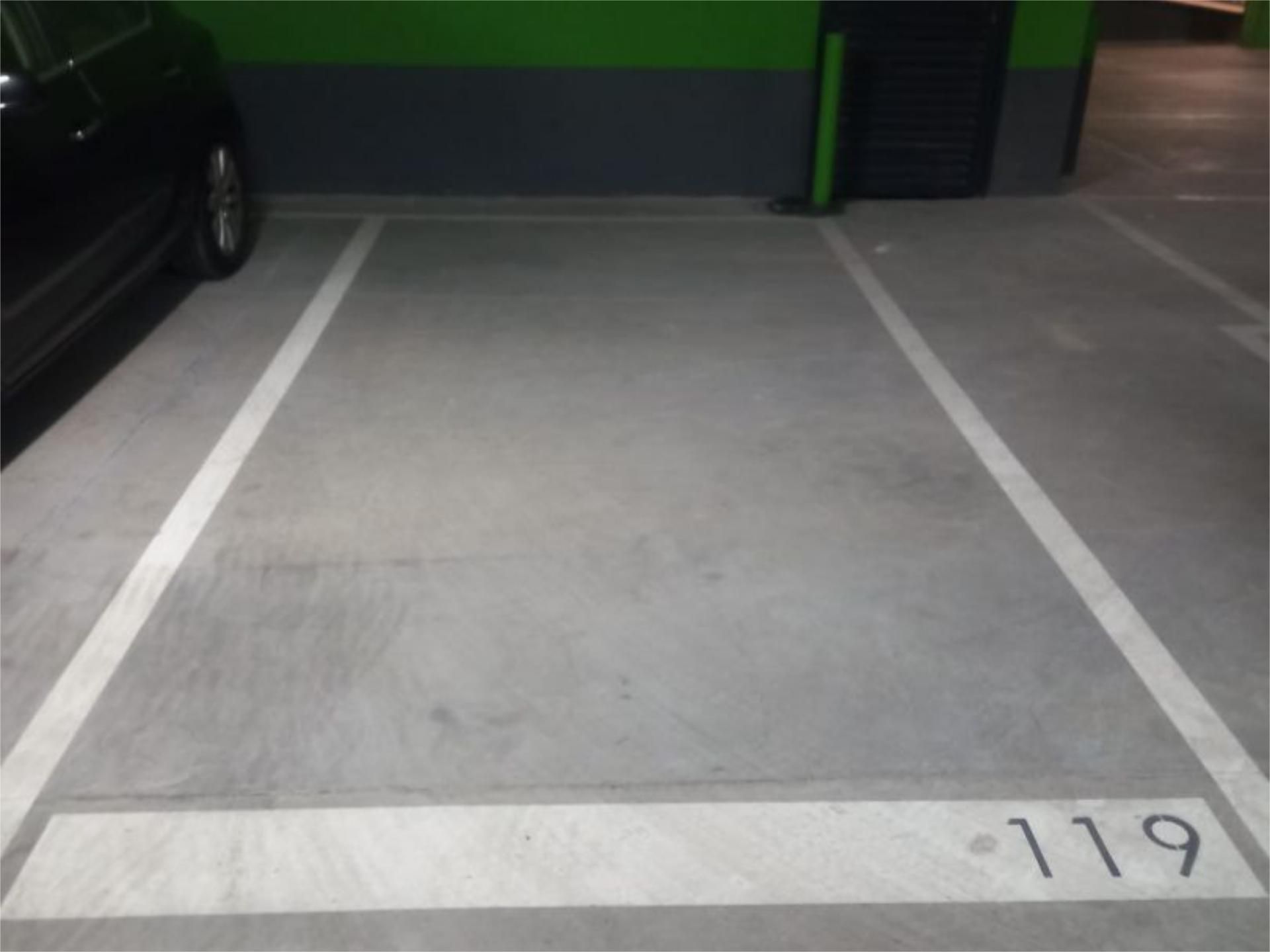 Parking of Garage for sale in  Madrid Capital