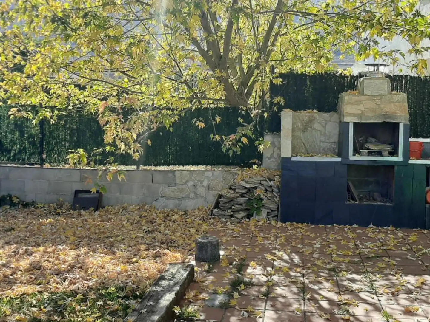Jardín de Casa adosada en venta en Oña con Calefacción, Jardín privado y Parquet