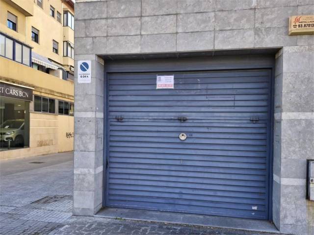 Garaje en Alquiler en Carrer de Francesc Macià i Llussà, 157 en Can Bassa