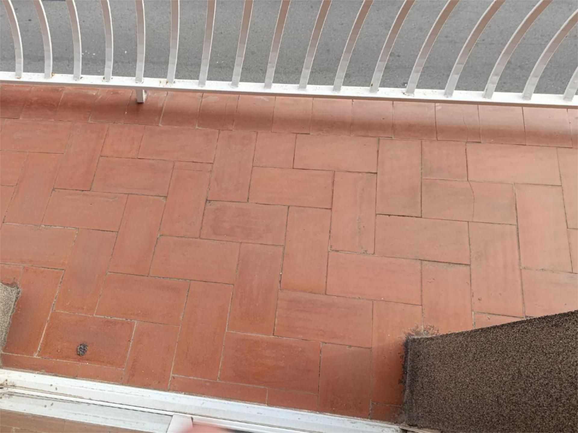 Terrassa de Pis en venda en El Prat de Llobregat amb Aire condicionat, Terrassa i Moblat