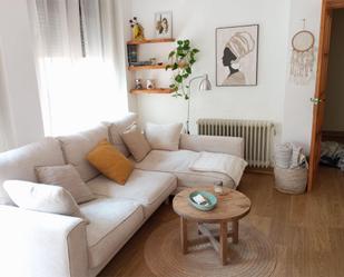 Living room of Flat for sale in  Albacete Capital  with Air Conditioner, Heating and Parquet flooring