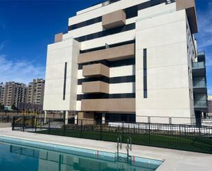 Vista exterior de Pis de lloguer en  Madrid Capital amb Piscina