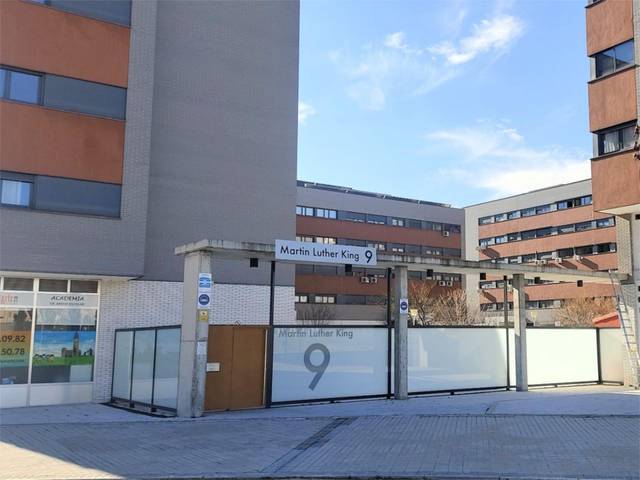 Garaje en Venta en Calle Martín Luther King, 9 en Prado Santo Domingo - Ensanche