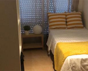 Bedroom of Flat to share in Montgat  with Air Conditioner, Heating and Terrace