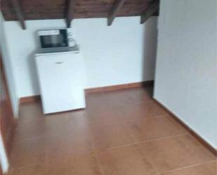 Attic to rent in Aranga