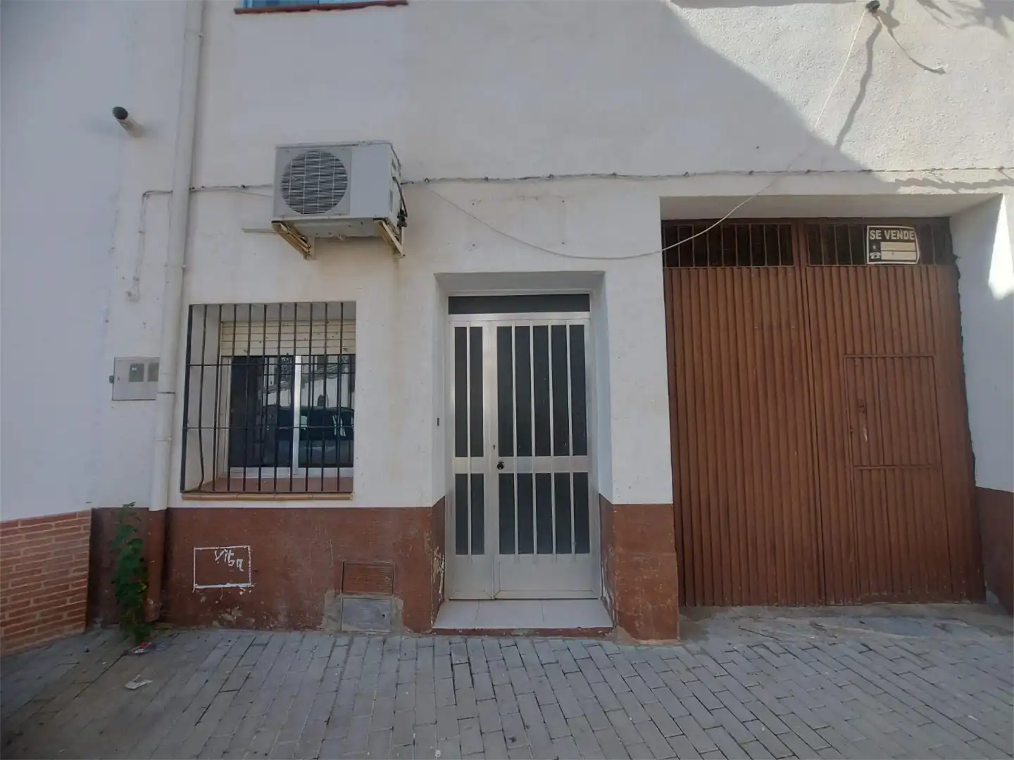 Pis en venda a Calle Estrecha, 1, Fuenlabrada de los Montes Vista exterior de Pis en venda en Fuenlabrada de los Montes amb Aire condicionat i Terrassa