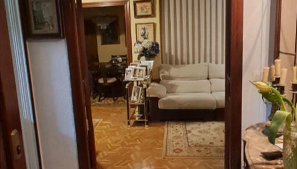 Flat to rent in Calle Jose Antonio Rodriguez, 1, Centro, Asturias - image 1 Photo 1 of Flat to rent in Calle Jose Antonio Rodriguez, 1, Centro, Asturias