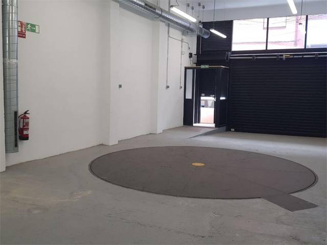 Local comercial en Venta en Calle de Martín el Humano, 27 en Oliver