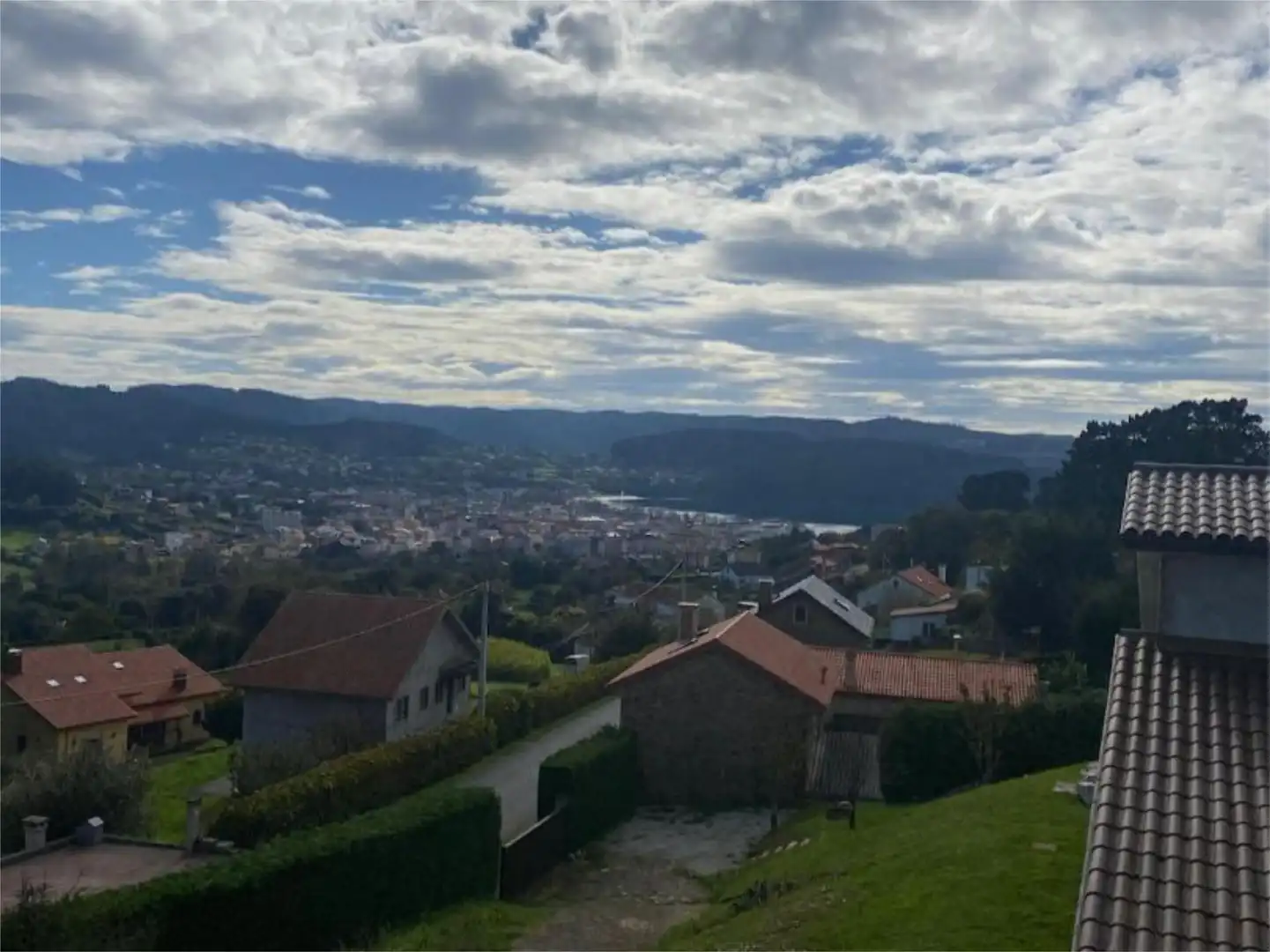 Wohnung zum Verkauf in Lamelas, 11, Cedeira Außenansicht von Wohnung zum Verkauf in Cedeira mit Klimaanlage, Heizung und Privatgarten