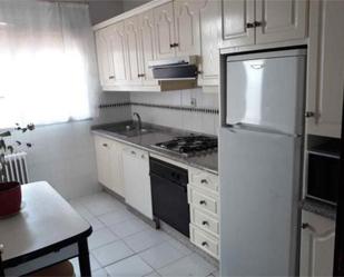 Kitchen of Flat to rent in Baeza