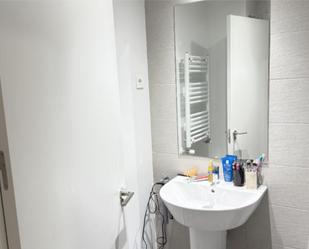 Bathroom of Flat to share in  Madrid Capital