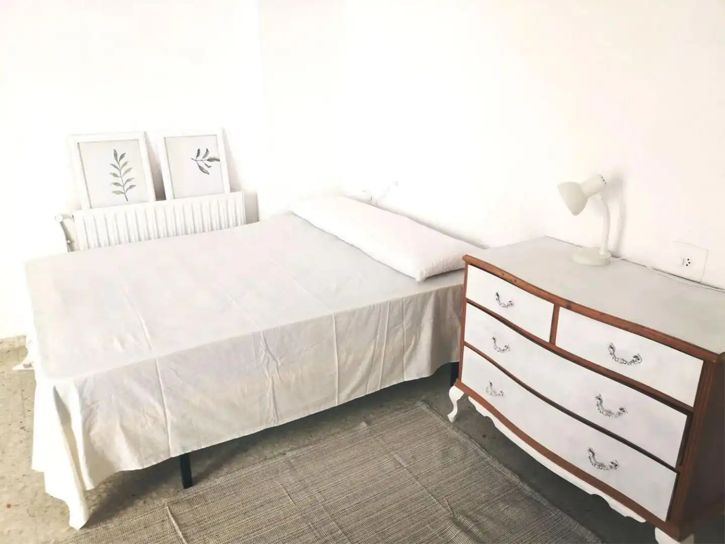 Zimmer in Carrer Canàries, 27, Valletes - Xiribecs Schlafzimmer von Wohnung zur untervermieten in Amposta mit Möbliert