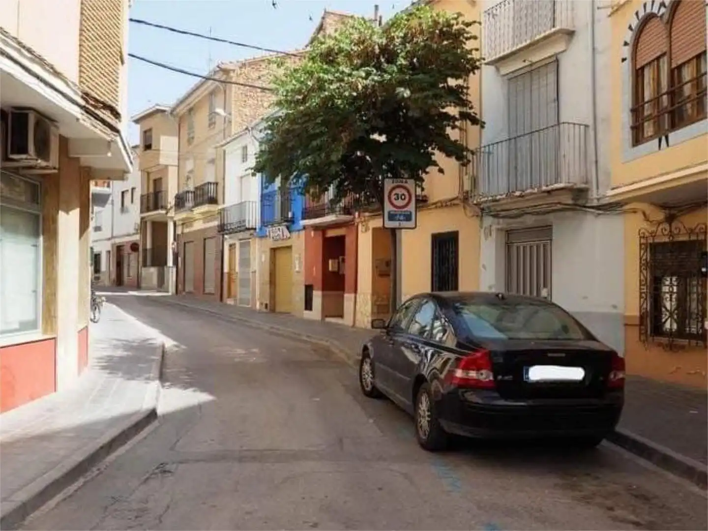 Piso en venta en Calle Reyes Católicos, 8, Utiel Vista exterior de Piso en venta en Utiel con Balcón