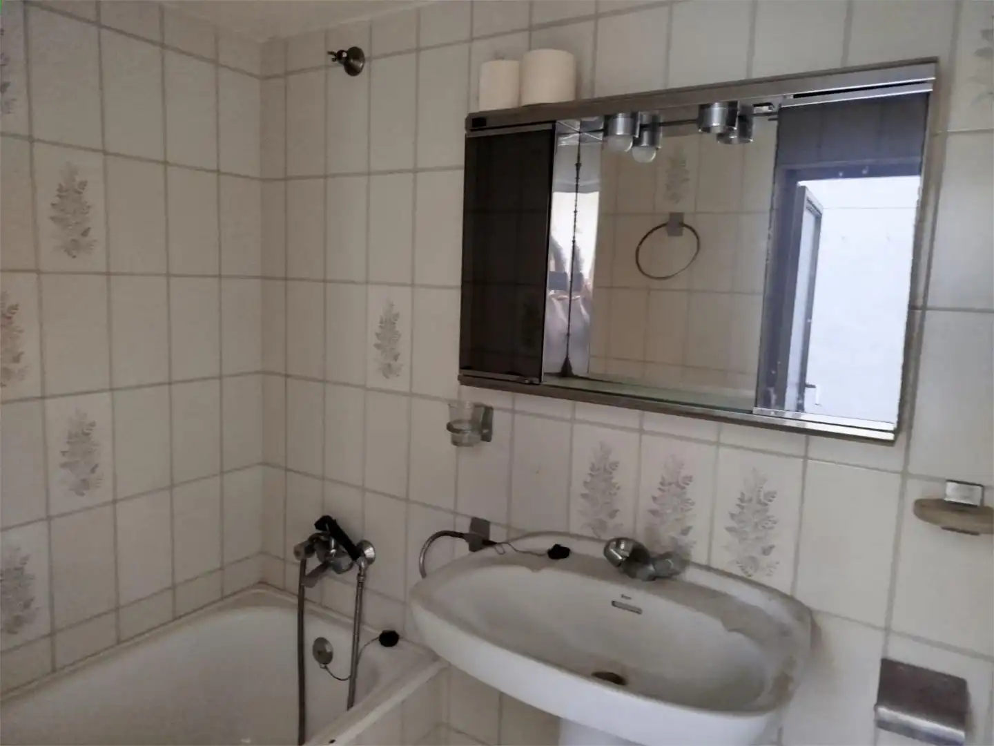Piso en venta en Calle Reyes Católicos, 8, Utiel Baño de Piso en venta en Utiel con Balcón