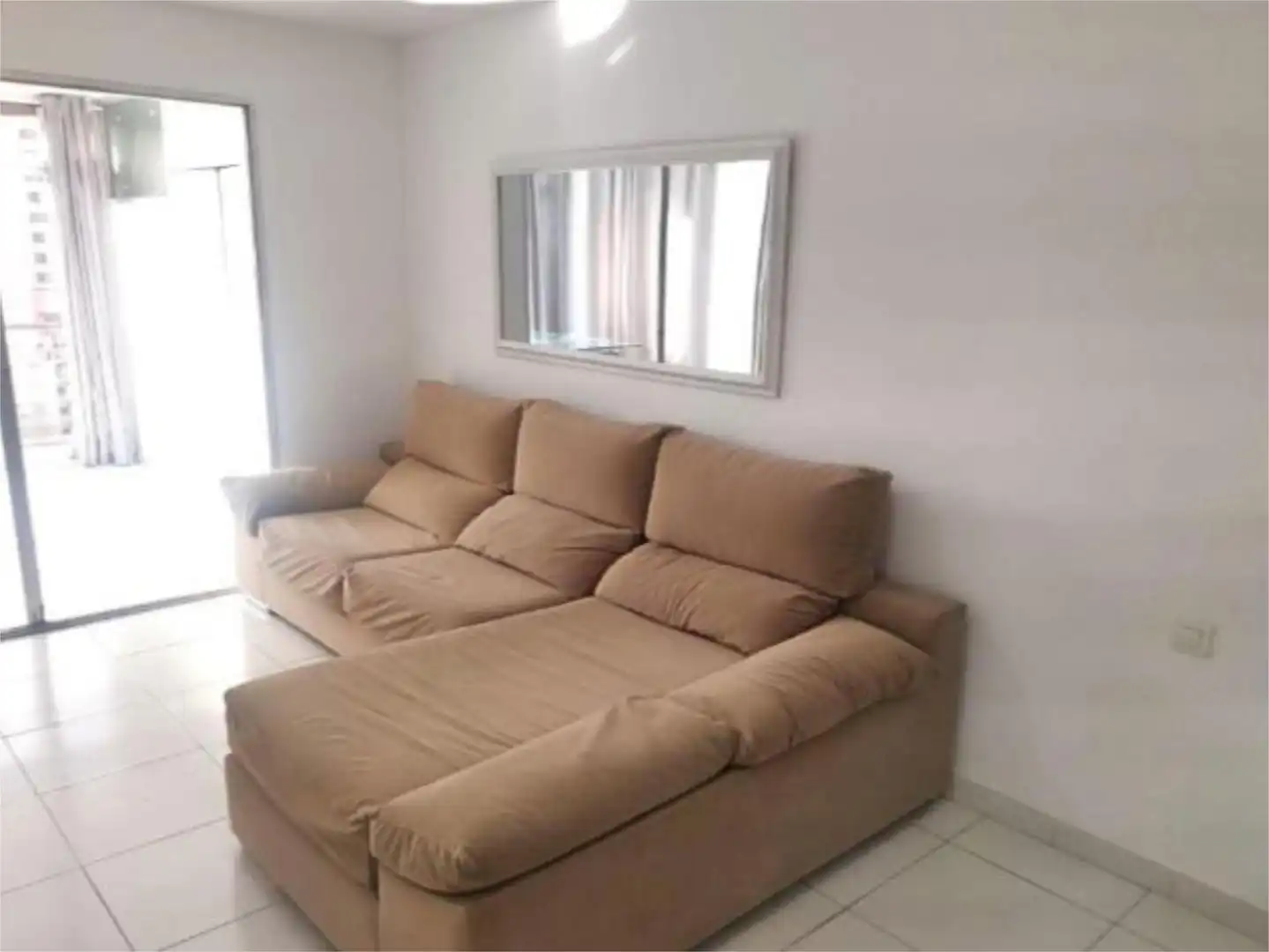 Flat for rent in Calle Kennedy, 5, Levante Alto Living room of Flat for rent in Benidorm with Air Conditioner, Heating and Private garden