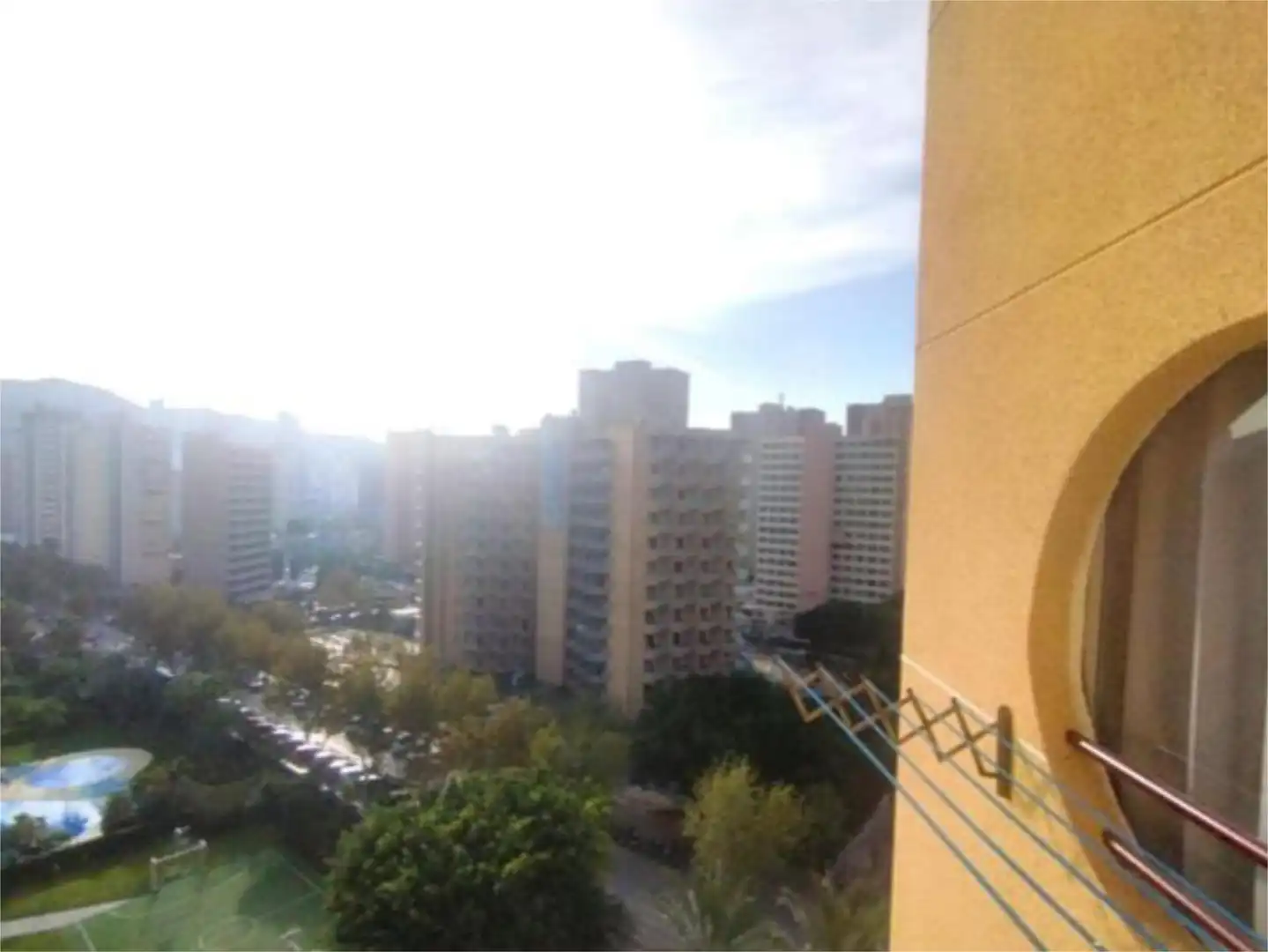 Flat for rent in Calle Kennedy, 5, Levante Alto Exterior view of Flat for rent in Benidorm with Air Conditioner, Heating and Private garden