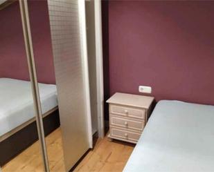 Bedroom of Flat for sale in Irun 