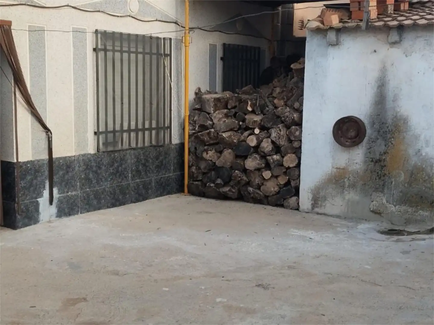 Detached homes for sale in Santa Cruz de los Cáñamos  with Heating, Storage room and Furnished