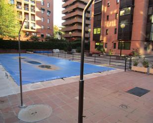 Swimming pool of Flat to rent in  Madrid Capital  with Private garden and Swimming Pool