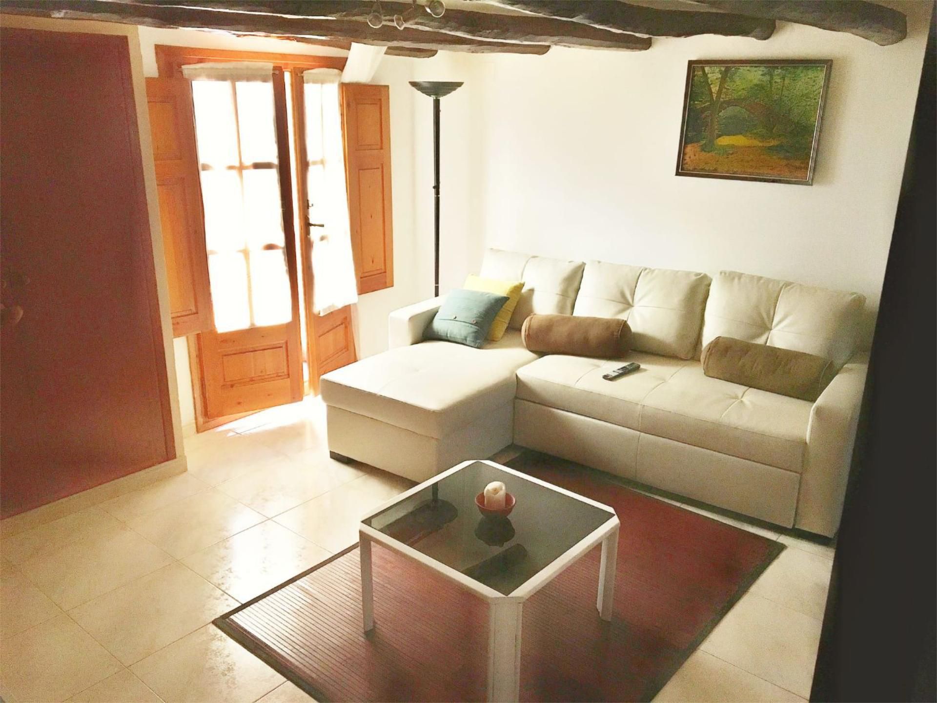 Sala d'estar de Casa adosada de lloguer en Riudecanyes amb Aire condicionat, Calefacció i Terrassa