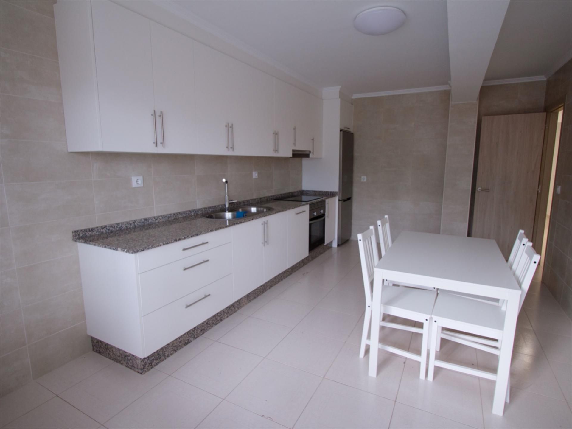 Kitchen of Flat for sale in Ordes  with Terrace and Balcony