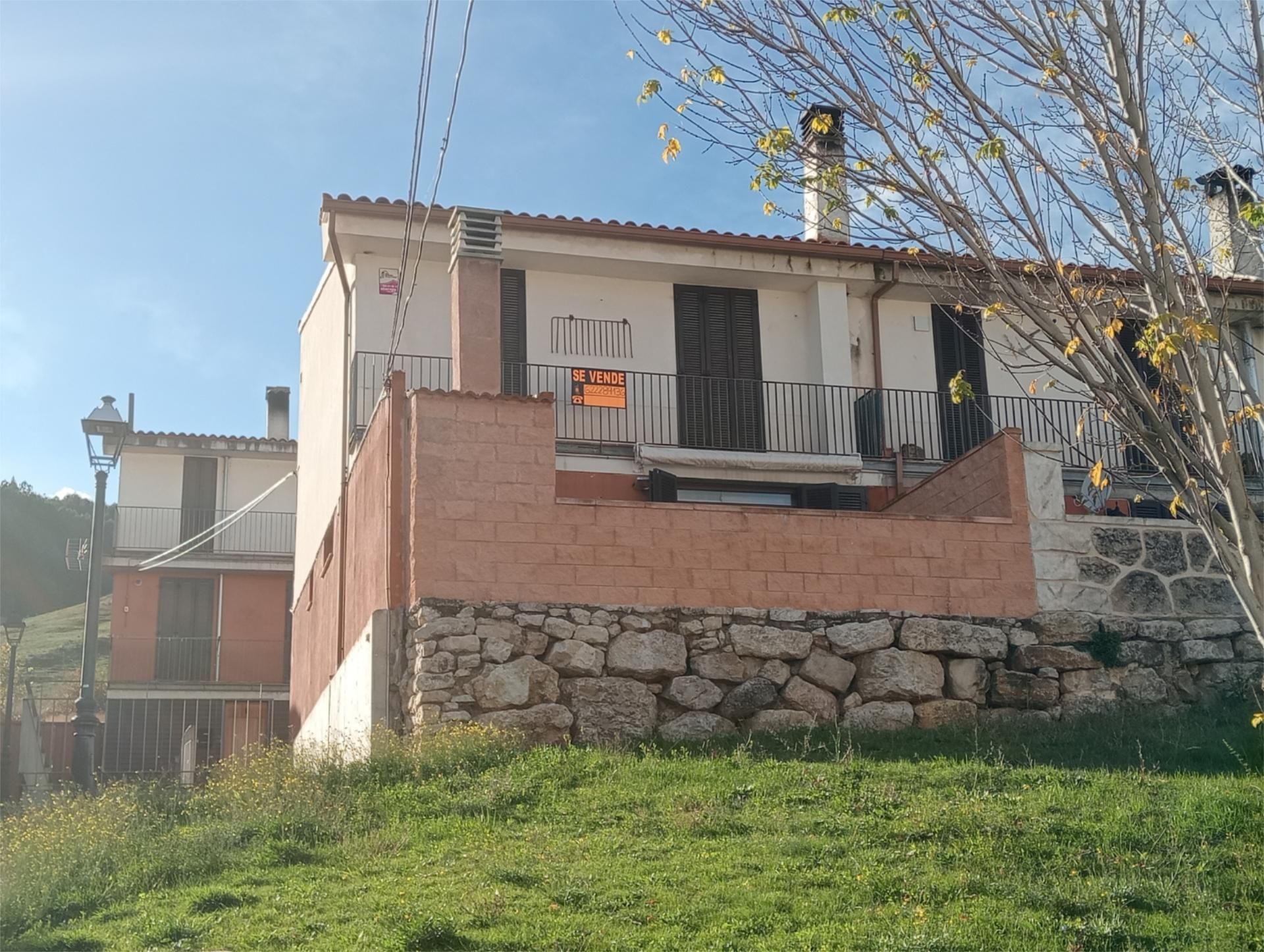 Exterior view of Single-family semi-detached for sale in Tragacete  with Heating, Terrace and Storage room