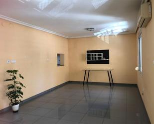 Flat to rent in Alfafar  with Air Conditioner, Heating and Washing machine