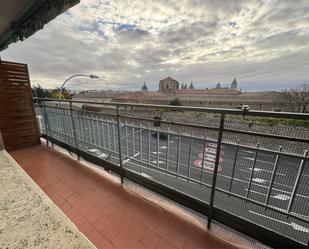 Exterior view of Flat for sale in Salamanca Capital  with Terrace and Balcony