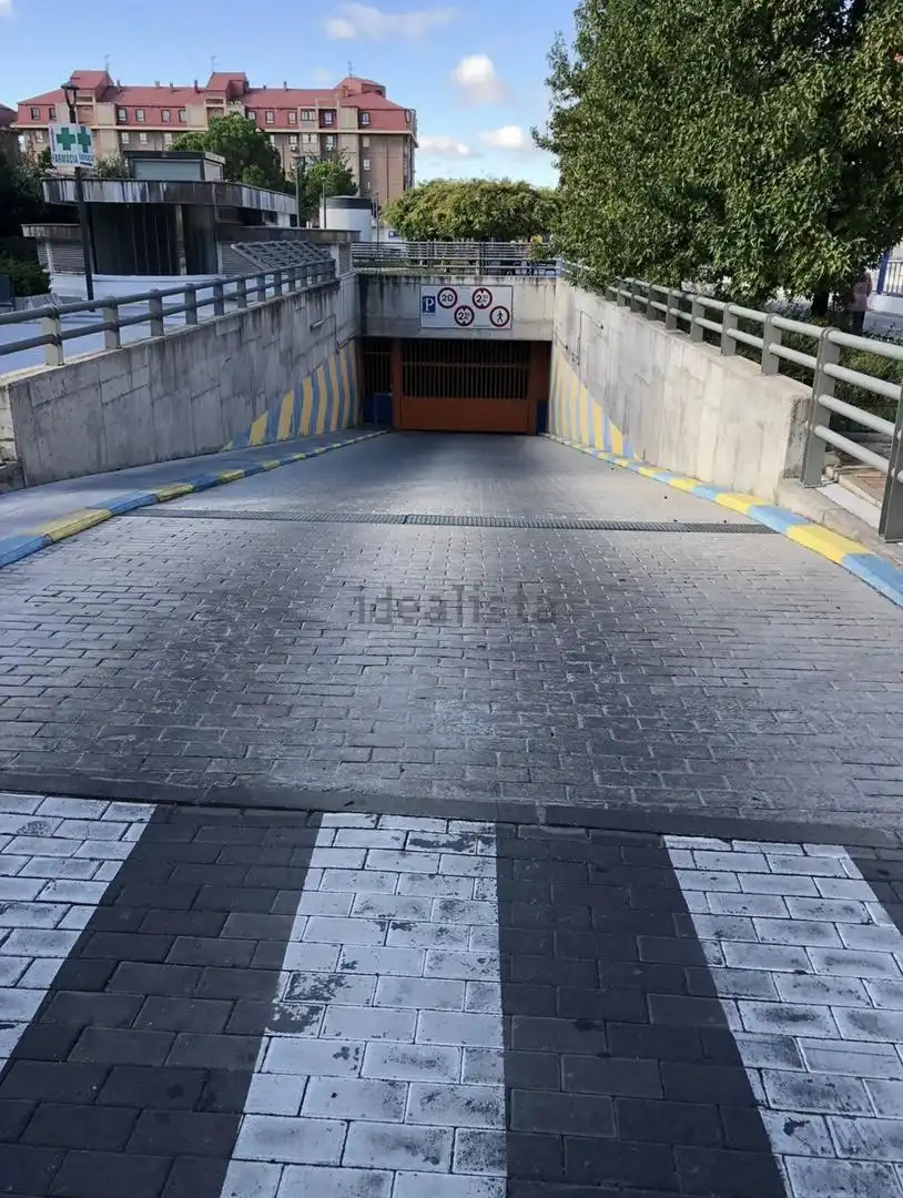 Exterior view of Garage for sale in Móstoles