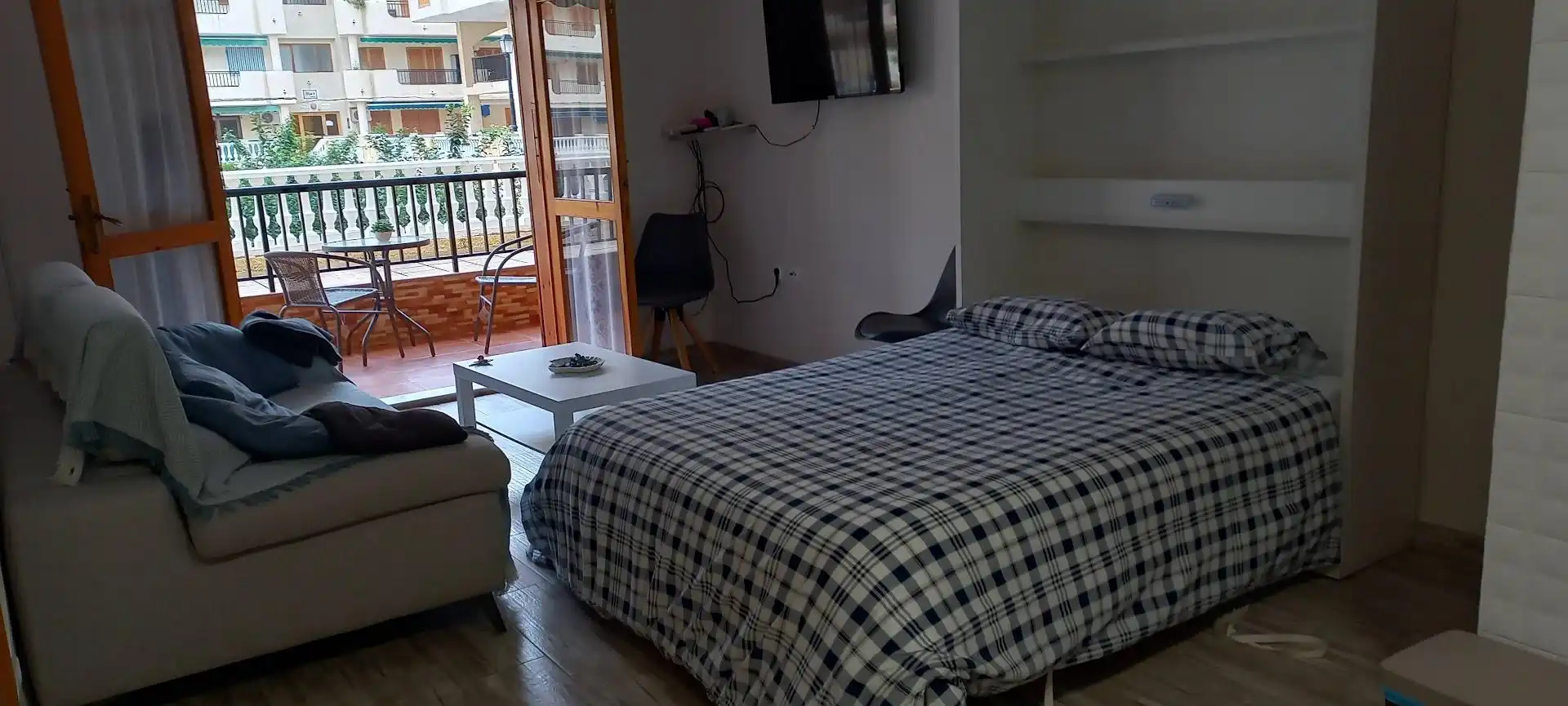 Apartments for rent in Avenida de Holanda, 26, Los Europeos