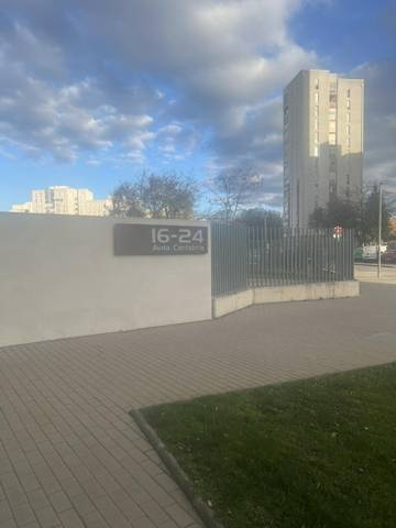 Garaje en Alquiler en Avenida Cantabria, 16 en Plantío - Alcampo