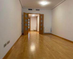 Flat to rent in  Zaragoza Capital  with Air Conditioner, Heating and Parquet flooring