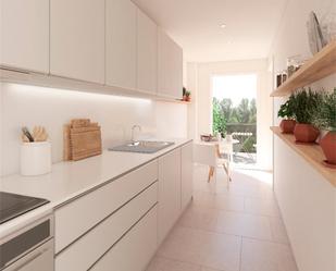 Kitchen of Flat for sale in Girona Capital  with Air Conditioner, Heating and Parquet flooring