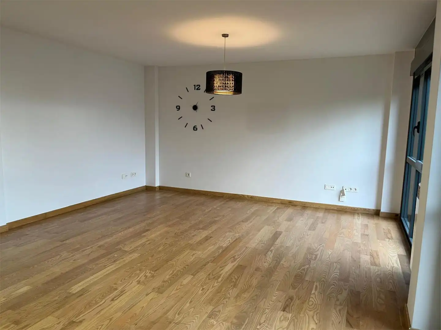 Sala de estar de Casa o chalet de alquiler en Santiago de Compostela  con Calefacción, Jardín privado y Parquet
