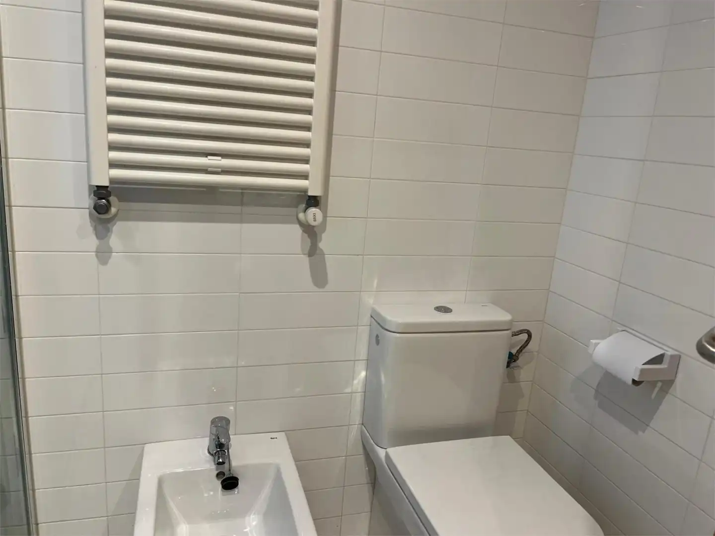 Baño de Casa o chalet de alquiler en Santiago de Compostela  con Calefacción, Jardín privado y Parquet