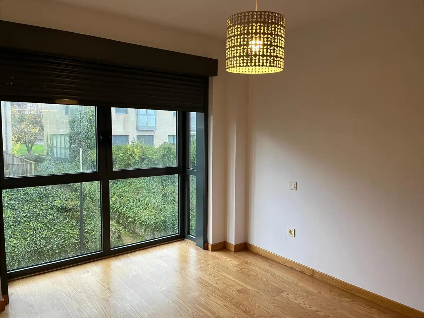 Habitación de Casa o chalet de alquiler en Santiago de Compostela  con Calefacción, Jardín privado y Parquet