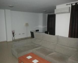 Living room of Flat for sale in Guadix  with Air Conditioner, Heating and Terrace