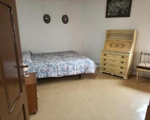 Bedroom of Single-family semi-detached to share in La Puebla de Híjar  with Heating, Furnished and Oven