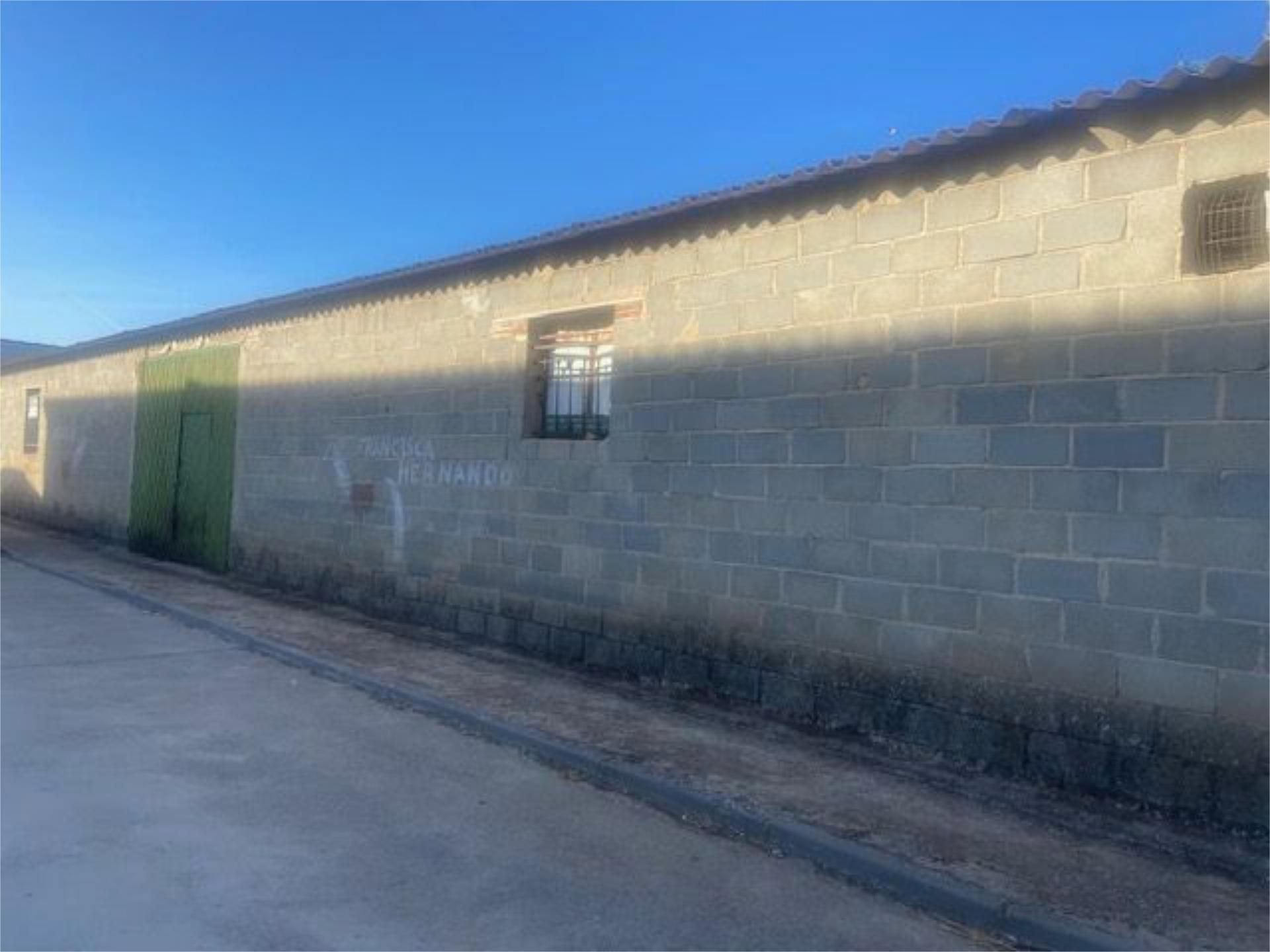 Vista exterior de Urbanitzable en venda en Lucillos