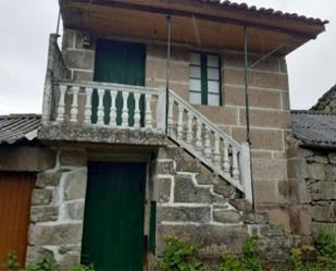 Vista exterior de Casa adosada en venda en San Cristovo de Cea