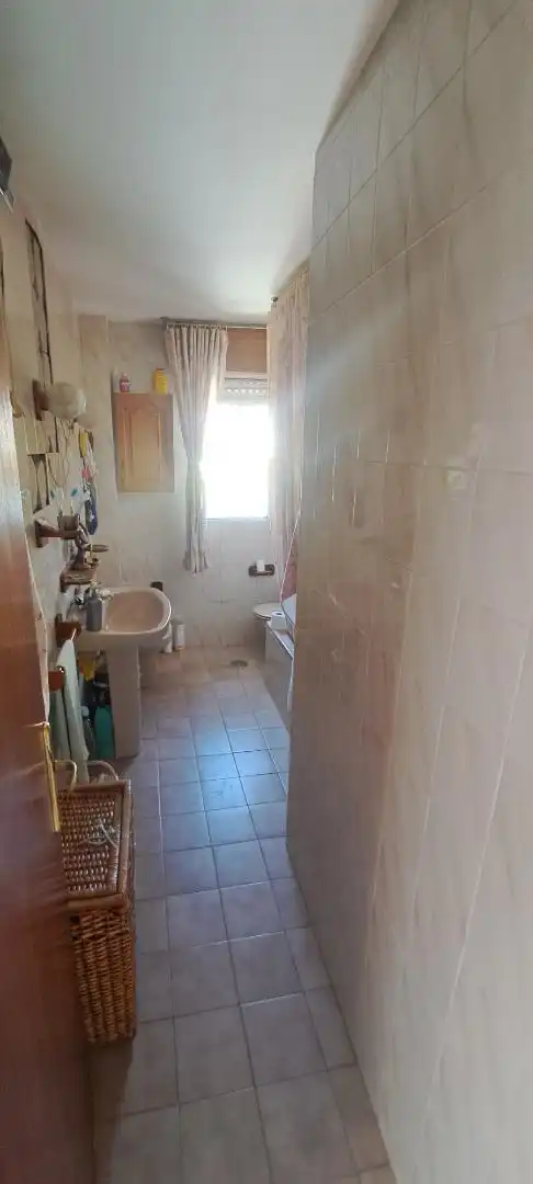 Casa o xalet en venda a Calle Mirador de la Sierra, 23, Gójar Bany de Casa o xalet en venda en Gójar amb Terrassa, Piscina i Balcó