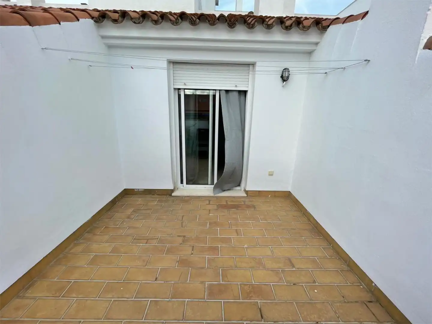 Àtic en venda a Calle Ruiz Zorrilla, A26, Bajadilla - Fuente Nueva Vista exterior de Àtic en venda en Algeciras amb Terrassa i Balcó